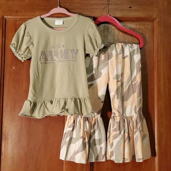Other - NEW U.S. ARMY CAMO 2 PIECE SET